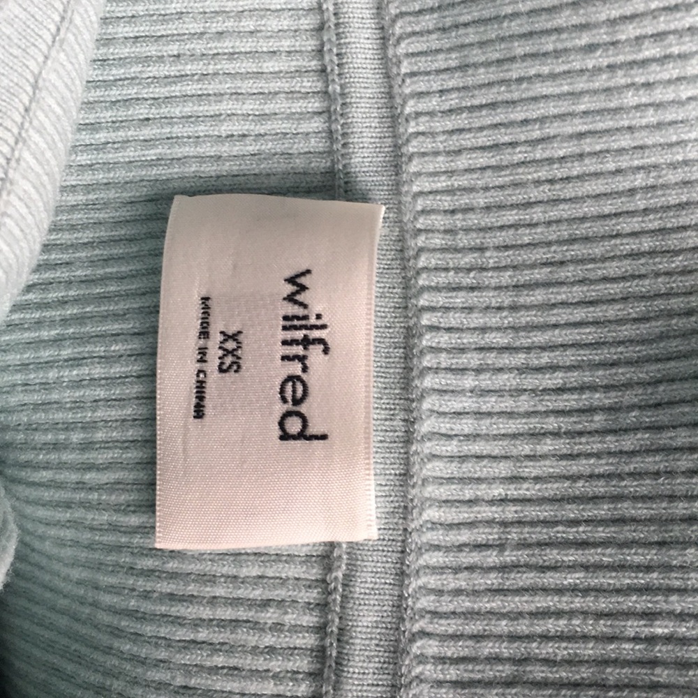 Sweater - Picture 3 of 3